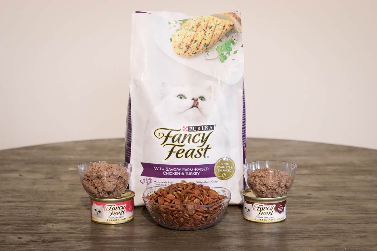 Fancy Feast Cat Food products