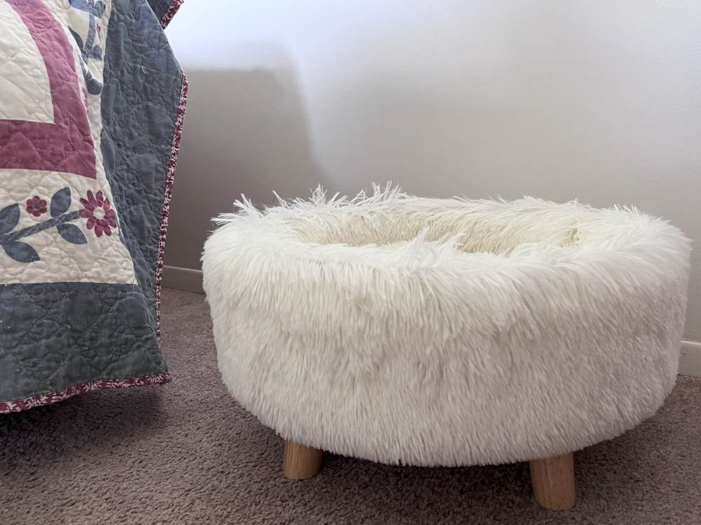 Frisco Long Faux Fur Elevated Cat Bed