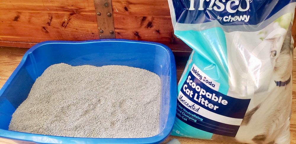 Frisco Scoopable Cat Litter With Baking Soda