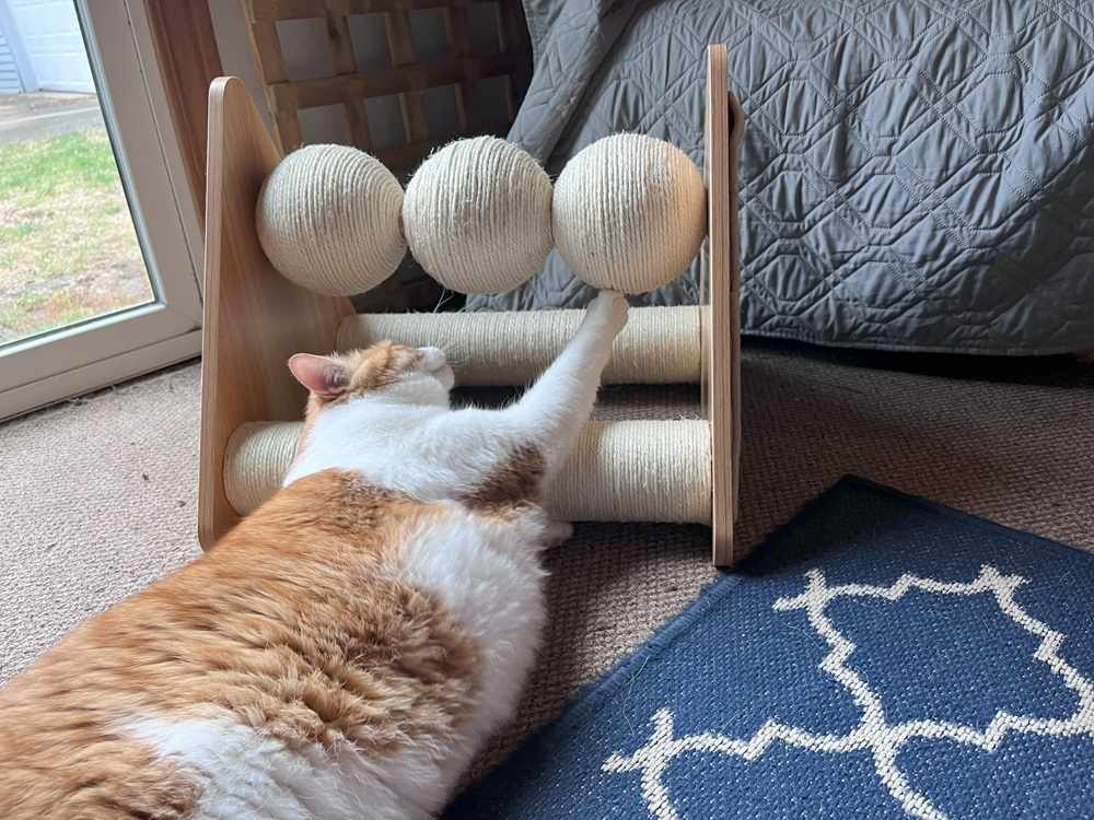 Frisco Triple Sisal Ball Scratching Post