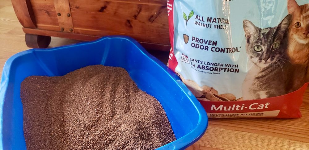 Naturally Fresh Walnut Shell Cat Litter