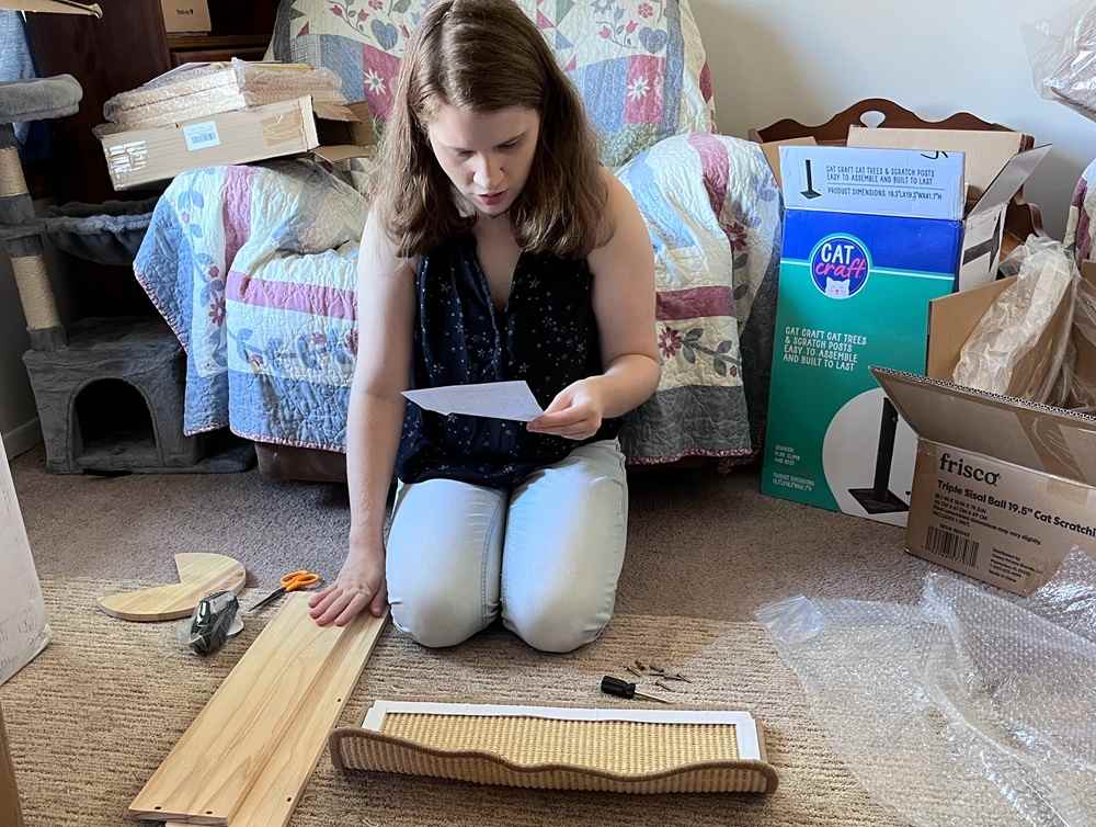 SHENGOCASE 20.5-Inch Corner Sisal Scratcher