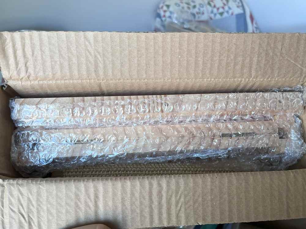 SHENGOCASE 20.5-Inch Corner Sisal Scratcher