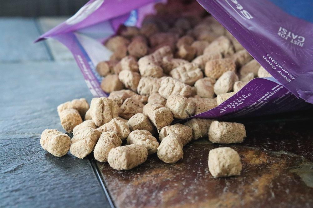 Stella-Chewys-Freeze-Dried-Raw-Absolutely-Rabbit-Dinner-Morsels-11